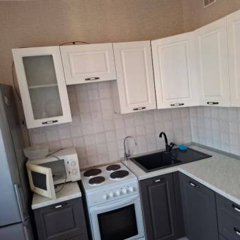 Продается 1-комнатная квартира, 32 м²