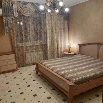 Сдается Многокомнатная квартира, 100 м²