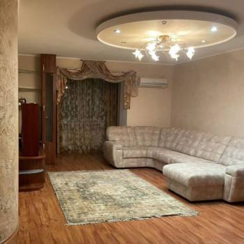 Сдается Многокомнатная квартира, 100 м²
