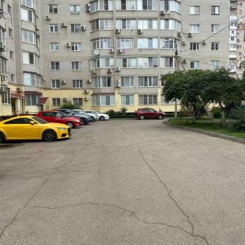 Сдается Многокомнатная квартира, 100 м²