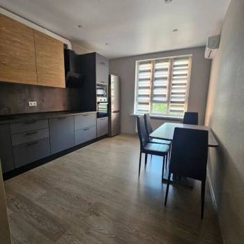 Продается 2-х комнатная квартира, 60,4 м²