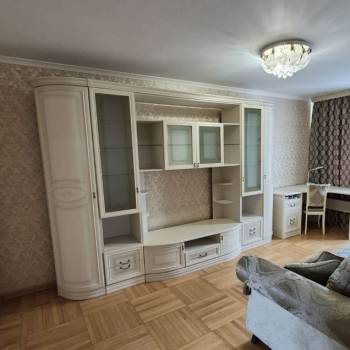 Продается 3-х комнатная квартира, 57 м²