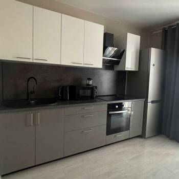 Сдается 1-комнатная квартира, 40 м²