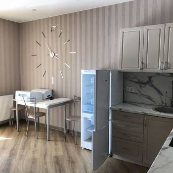 Сдается 2-х комнатная квартира, 76 м²
