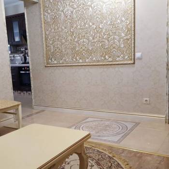 Продается 1-комнатная квартира, 49 м²