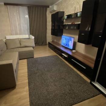 Продается 1-комнатная квартира, 43 м²