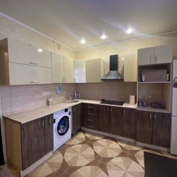 Продается 1-комнатная квартира, 43 м²