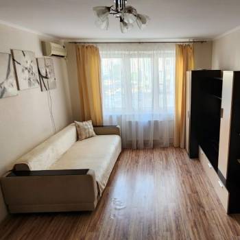 Сдается 1-комнатная квартира, 39 м²