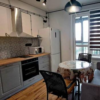 Сдается 1-комнатная квартира, 50 м²