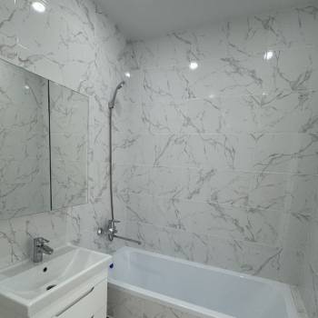 Сдается 1-комнатная квартира, 56 м²