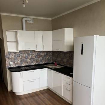 Продается 1-комнатная квартира, 51,8 м²