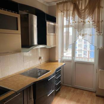 Продается 1-комнатная квартира, 36 м²