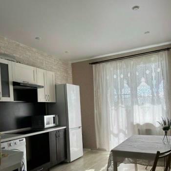 Сдается 1-комнатная квартира, 42 м²