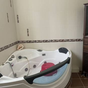 Продается Дом, 290 м²
