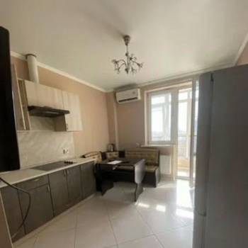 Сдается 1-комнатная квартира, 47 м²