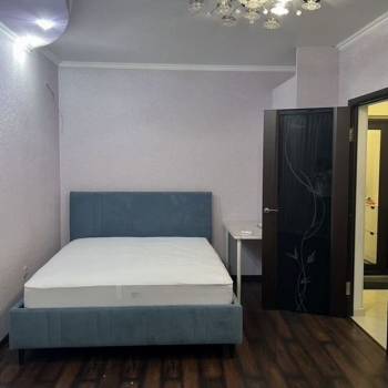 Продается 1-комнатная квартира, 39 м²