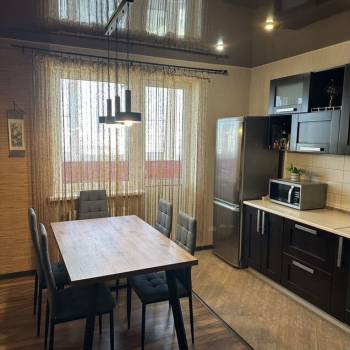 Сдается Многокомнатная квартира, 93,6 м²