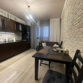 Сдается 2-х комнатная квартира, 68 м²