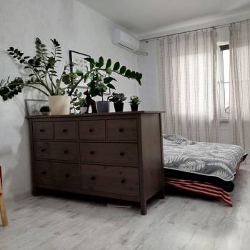 Продается 1-комнатная квартира, 44,8 м²