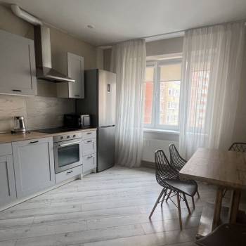 Сдается 2-х комнатная квартира, 57 м²