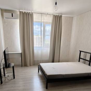 Сдается 2-х комнатная квартира, 65 м²