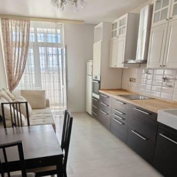Сдается 2-х комнатная квартира, 65 м²