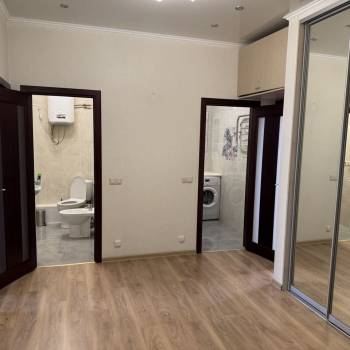 Сдается 2-х комнатная квартира, 78 м²