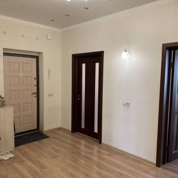 Сдается 2-х комнатная квартира, 78 м²