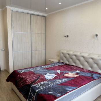Сдается 2-х комнатная квартира, 78 м²