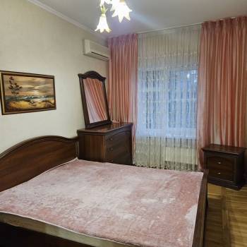 Сдается Многокомнатная квартира, 67 м²