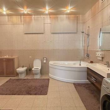 Продается Дом, 282 м²