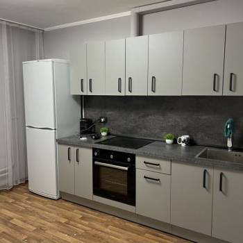 Сдается 2-х комнатная квартира, 60 м²