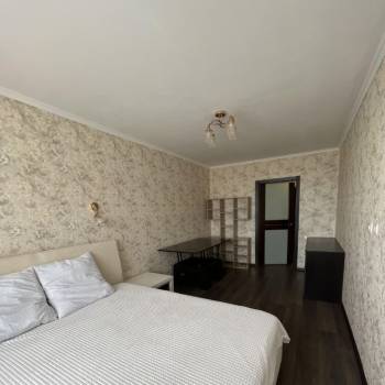 Сдается 1-комнатная квартира, 48 м²