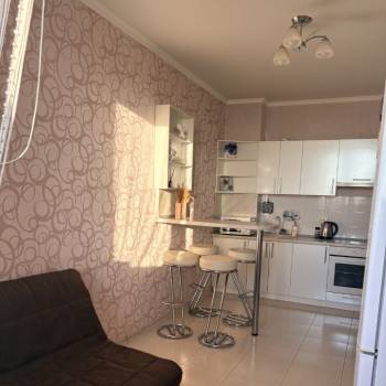 Сдается 1-комнатная квартира, 38 м²