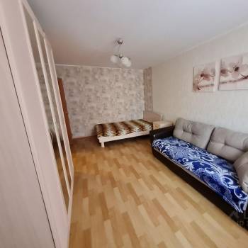 Сдается 1-комнатная квартира, 42 м²