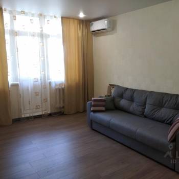 Сдается 1-комнатная квартира, 42 м²