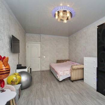 Продается 2-х комнатная квартира, 82 м²