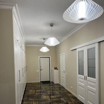 Продается Многокомнатная квартира, 180 м²