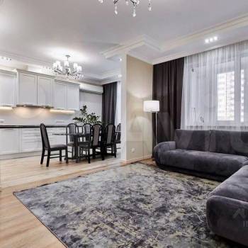 Продается Многокомнатная квартира, 180 м²