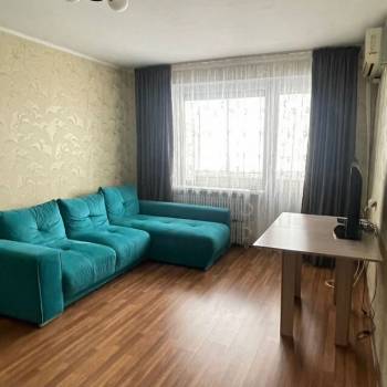Продается 1-комнатная квартира, 35 м²