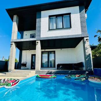 Сдается Дом, 240 м²