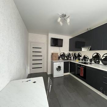 Сдается 1-комнатная квартира, 40,9 м²