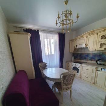 Сдается 1-комнатная квартира, 43 м²