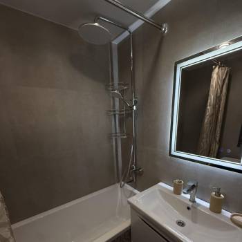 Сдается Многокомнатная квартира, 61 м²