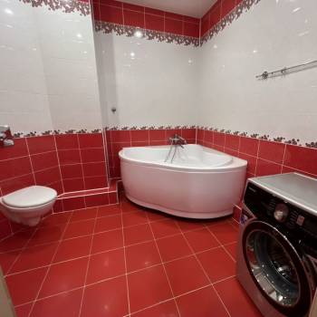 Сдается 1-комнатная квартира, 58 м²
