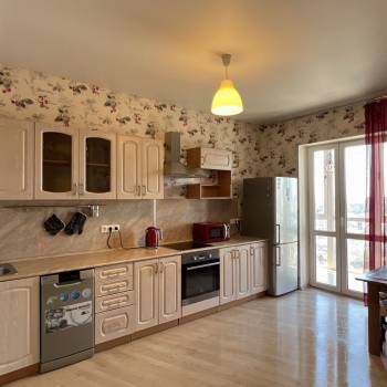 Сдается 1-комнатная квартира, 58 м²