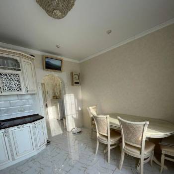 Продается 1-комнатная квартира, 42 м²