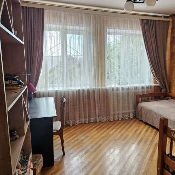 Продается Дом, 180 м²