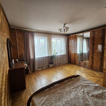 Продается Дом, 180 м²