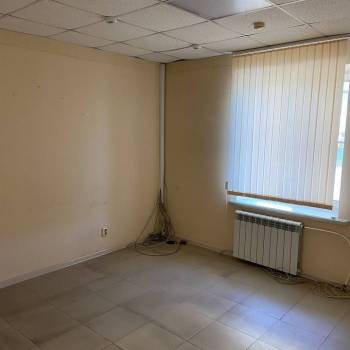 Сдается Нежилое помещение, 236 м²